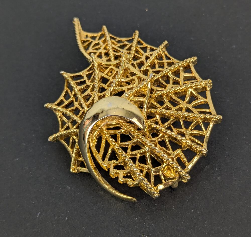 Vintage Mid Century Modern Gold Tone Brooch Spider Web Seashell Pin Costume